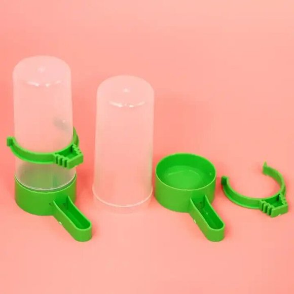 Bird cage Hanging water drinker for Large Capacity Plastic Container 4 pieces - Picture 1 of 4